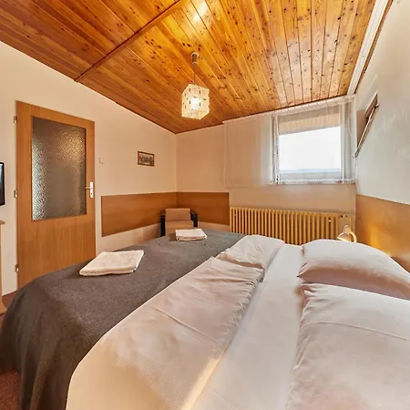 Hotel Emerich 3*