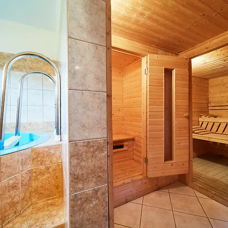 Emerich Hotel 3*