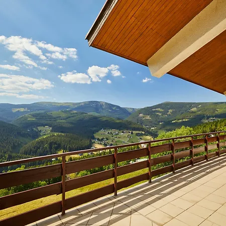 Hotel Emerich 3*